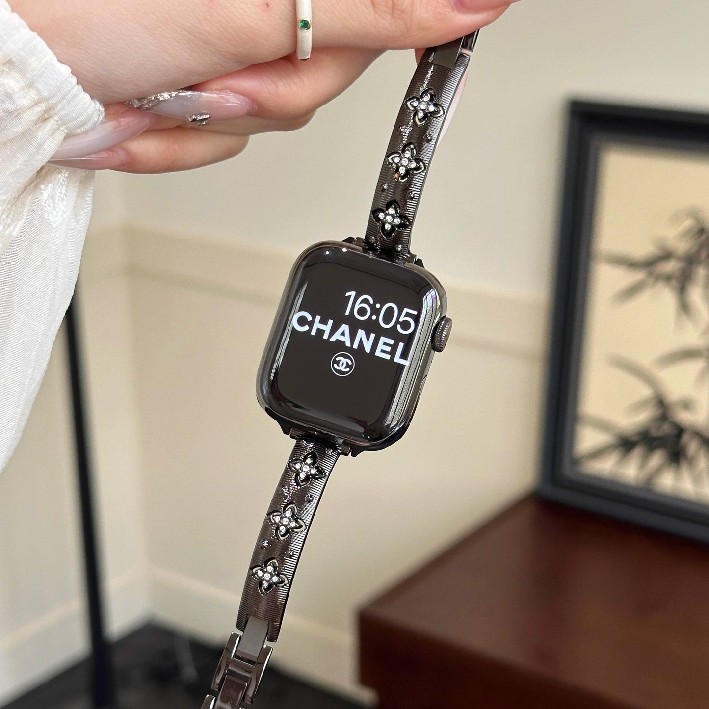 Glam Stainless Steel Strap